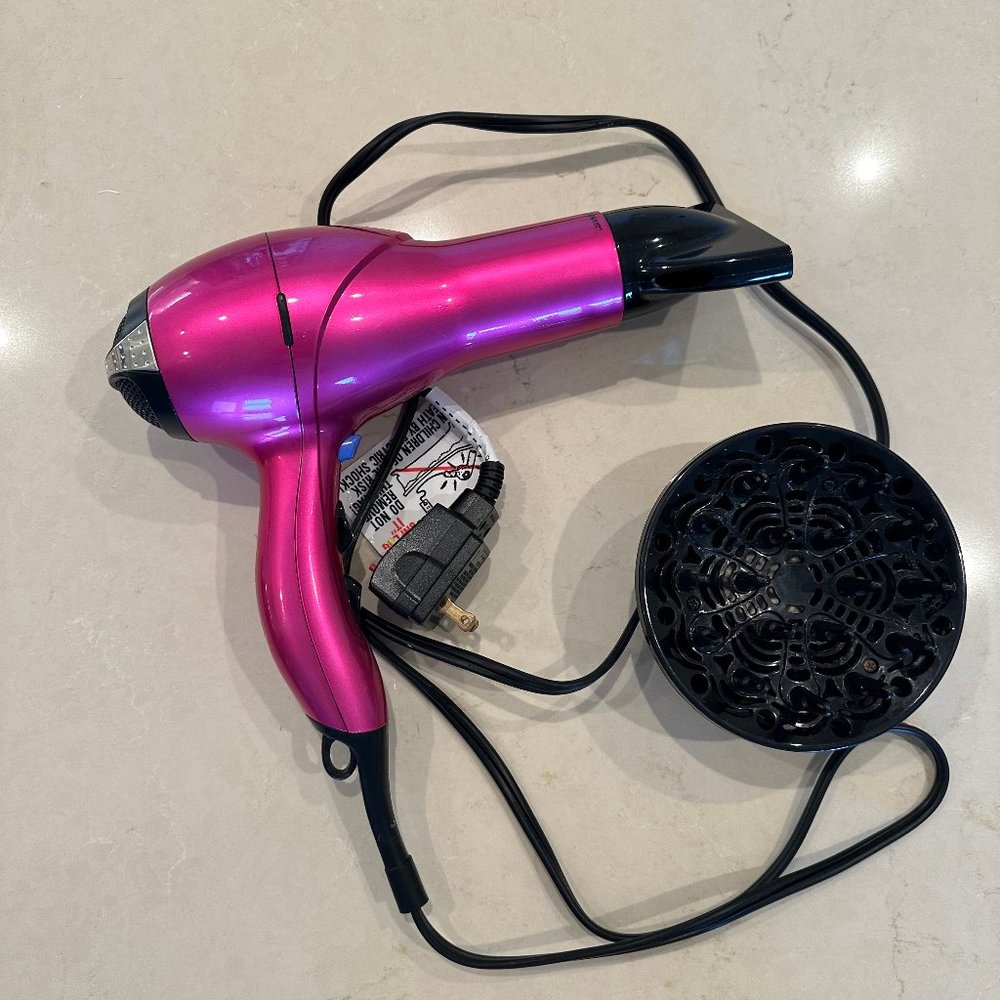 Infinity pro Conair hair dryer - fuchsia
